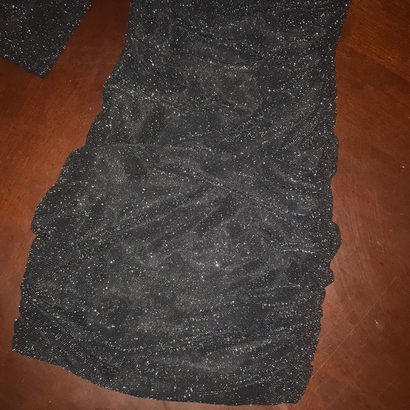 Dress - Picture 4 of 5